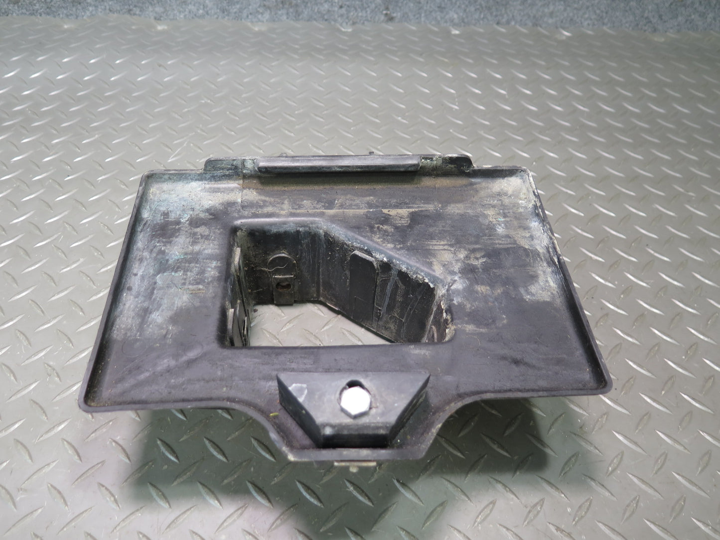 2004-2009 Cadillac XLR Battery Tray Holder Frame Bracket 10258430