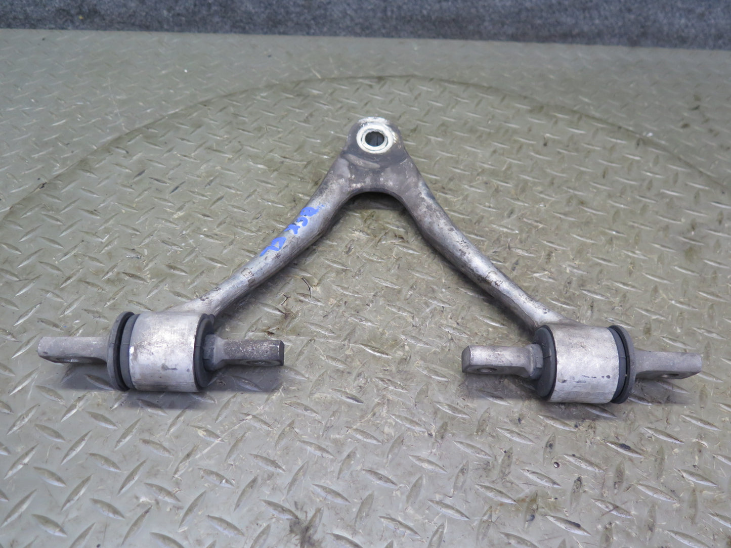 2004-2009 Cadillac XLR Front Left Suspension Lower & Upper Control Arm Set