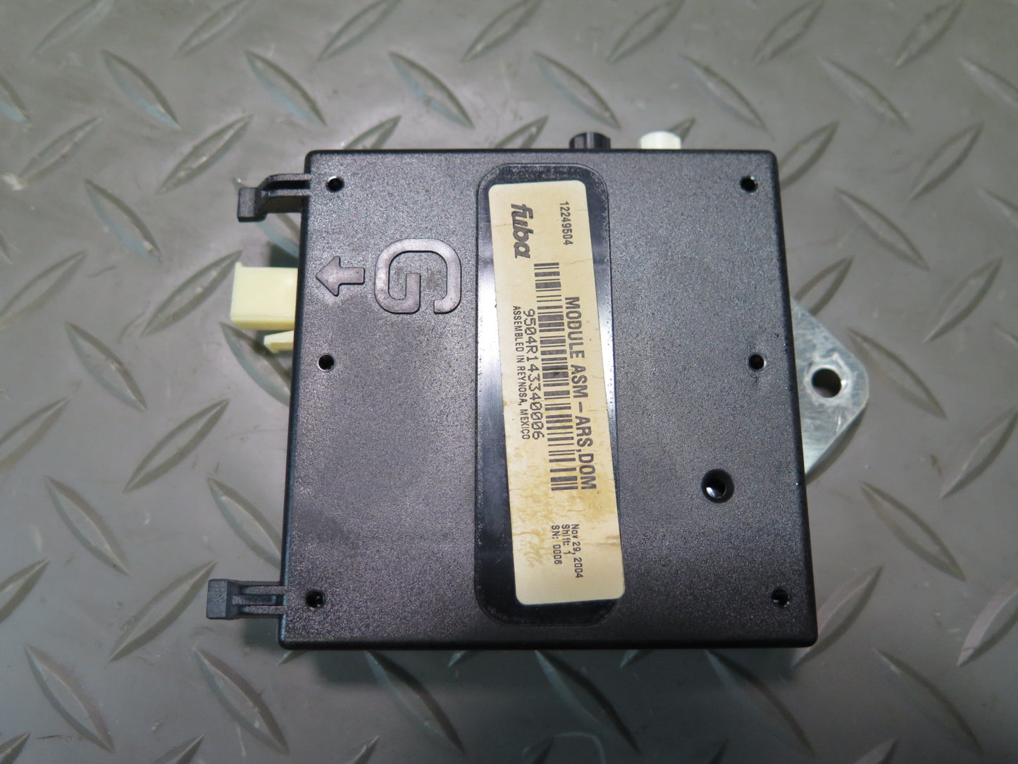 2004-2009 Cadillac XLR GPS Radio Antenna Computer Control Module Set