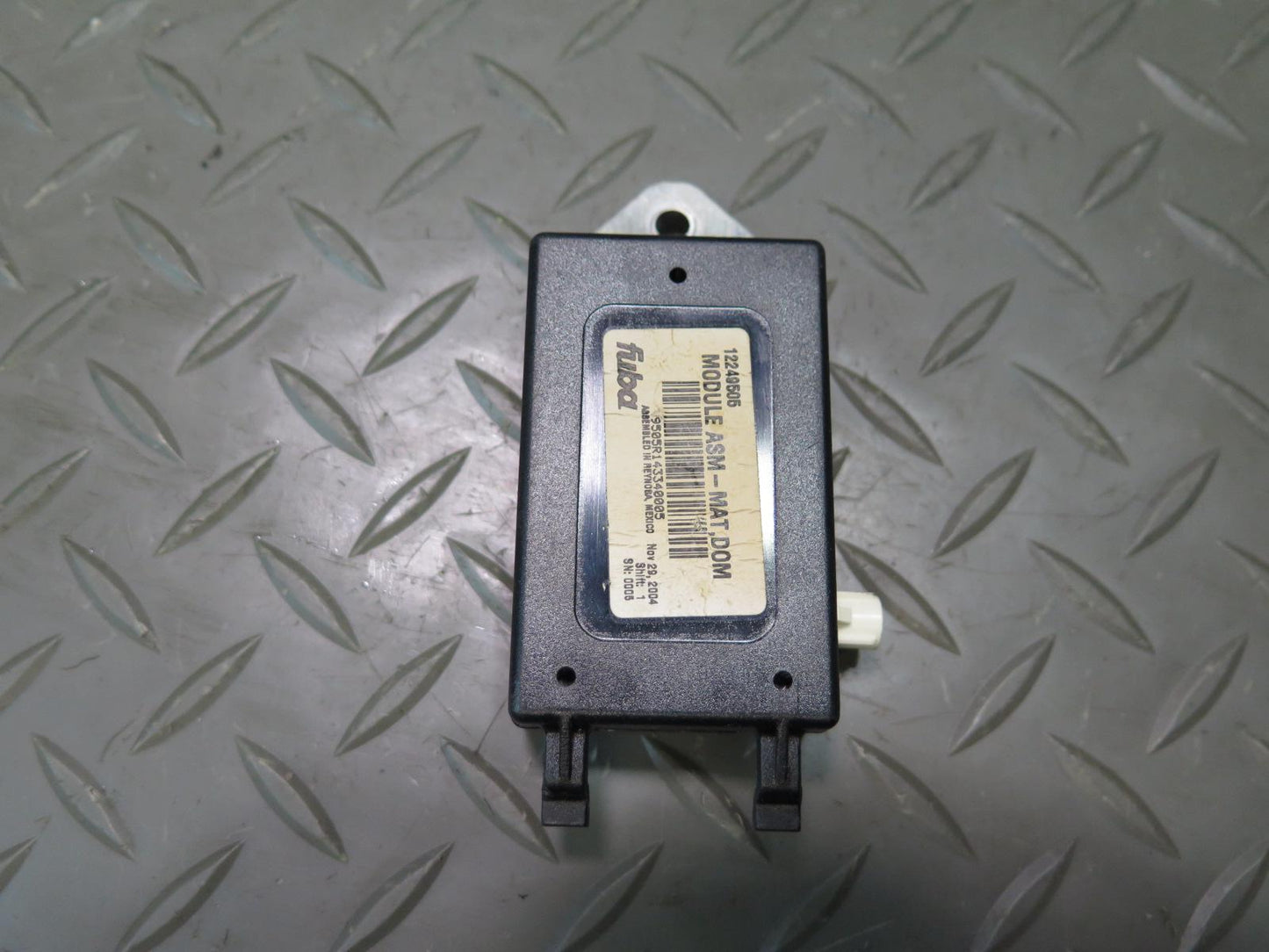 2004-2009 Cadillac XLR GPS Radio Antenna Computer Control Module Set