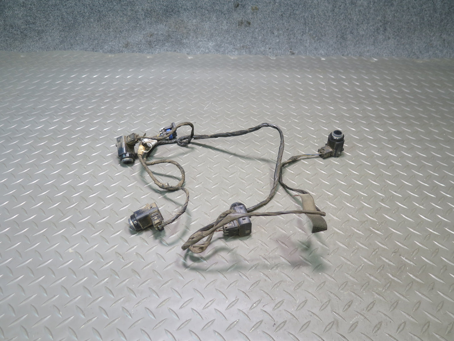 2004-2009 Cadillac XLR Rear Bumper Wire Harness W/ Parking Sensor Assembly