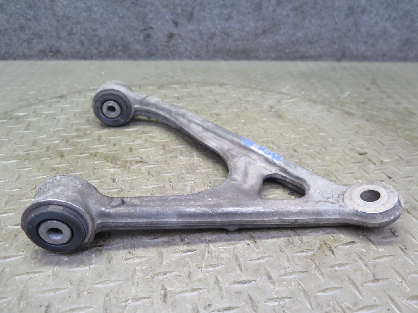 2004-2009 Cadillac XLR Rear Left Suspension Lower & Upper Control Arm Set