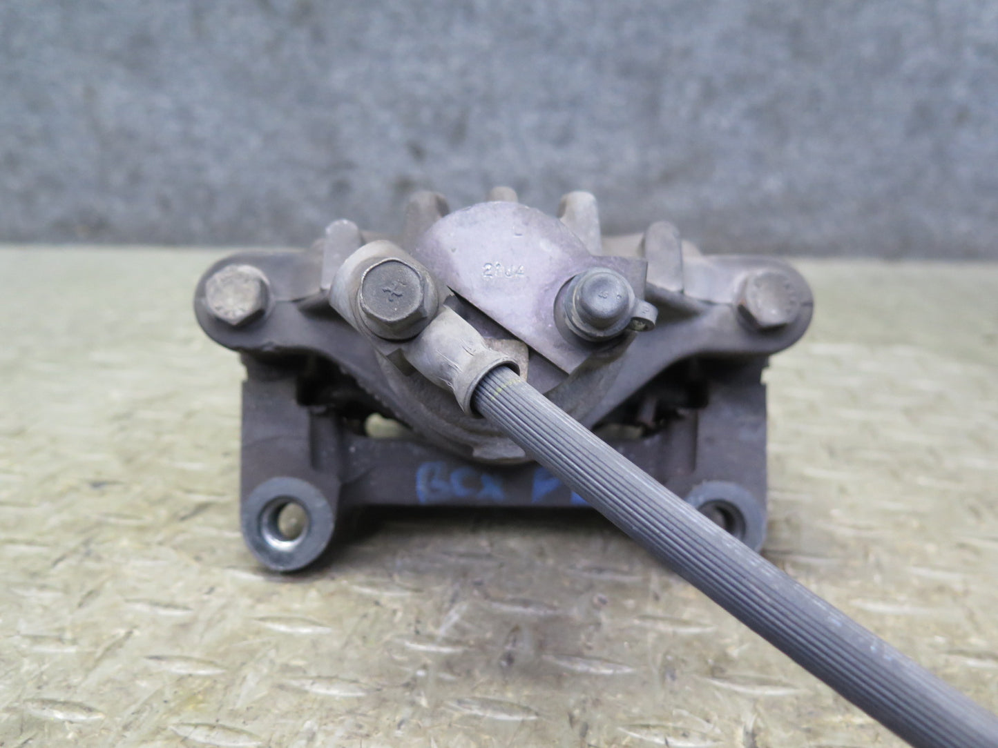 2004-2009 Cadillac XLR RWD Front Left & Right Side Brake Caliper Set of 2