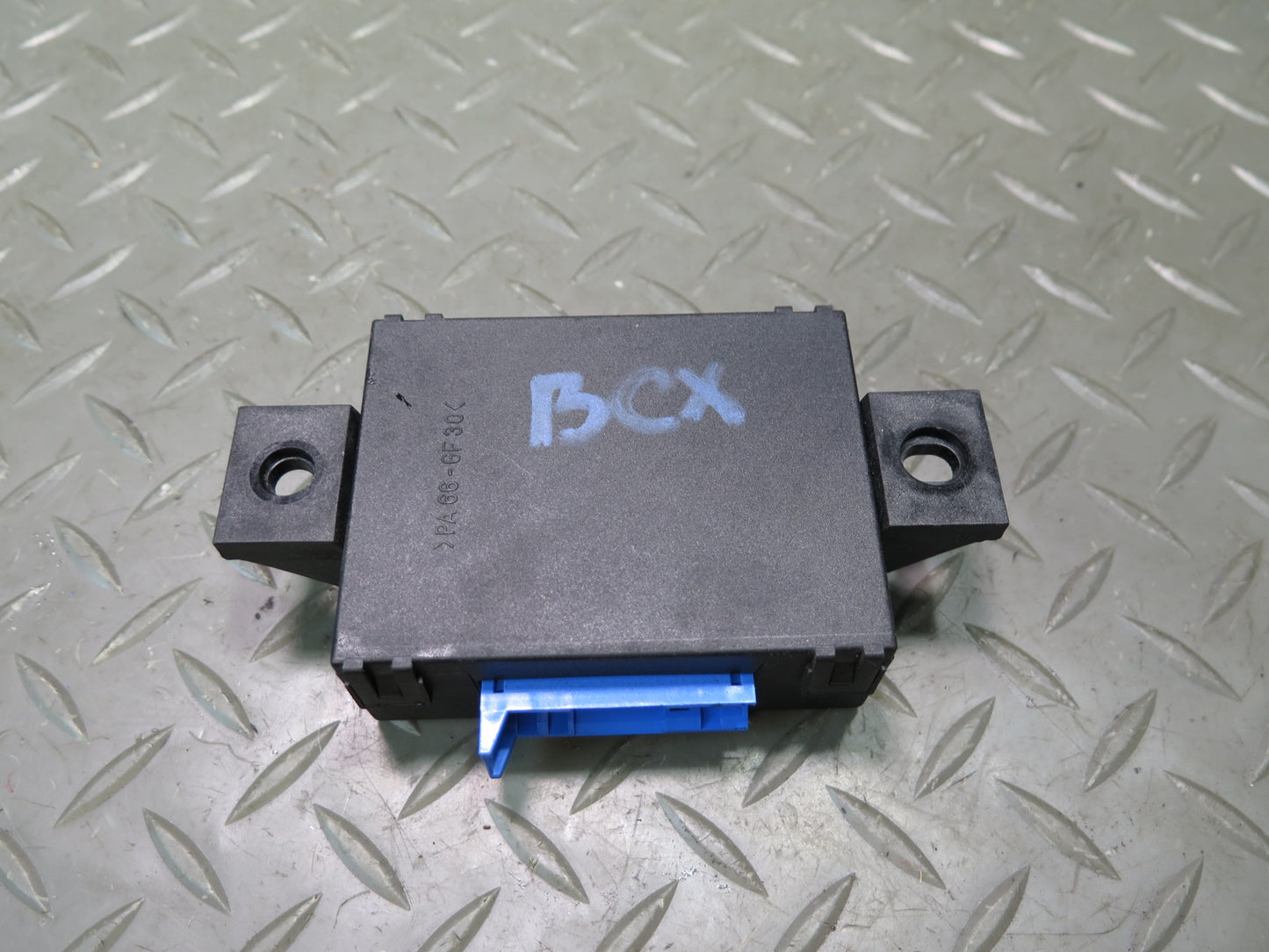 2004-2009 Cadillac XLR Park Distance Assist Computer Module Unit 10348799