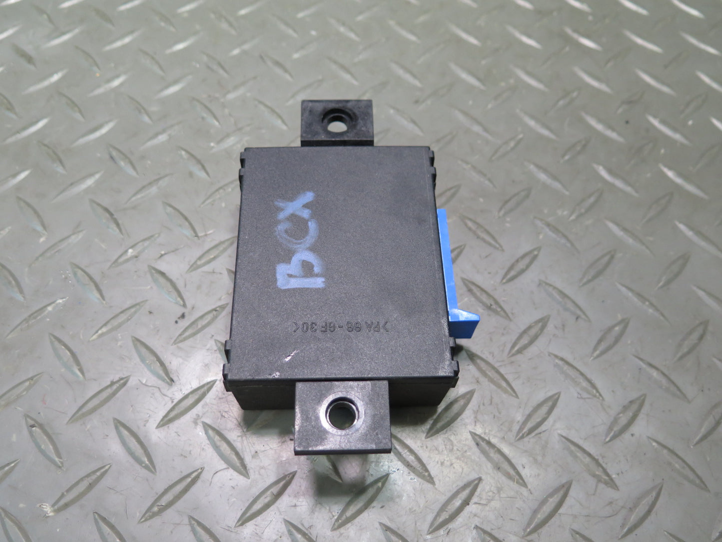 2004-2009 Cadillac XLR Park Distance Assist Computer Module Unit 10348799