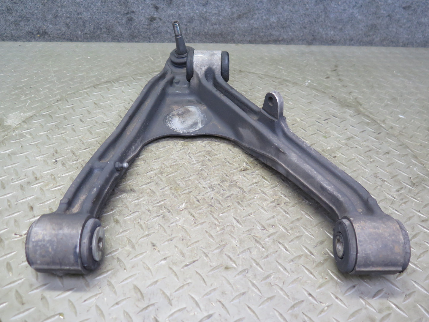 2004-2009 Cadillac XLR Rear Right Suspension Lower & Upper Control Arm Set