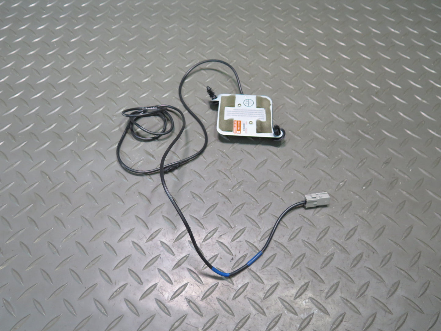 2004-2009 Cadillac XLR Interior GPS Navigation Radio Antenna 10346187