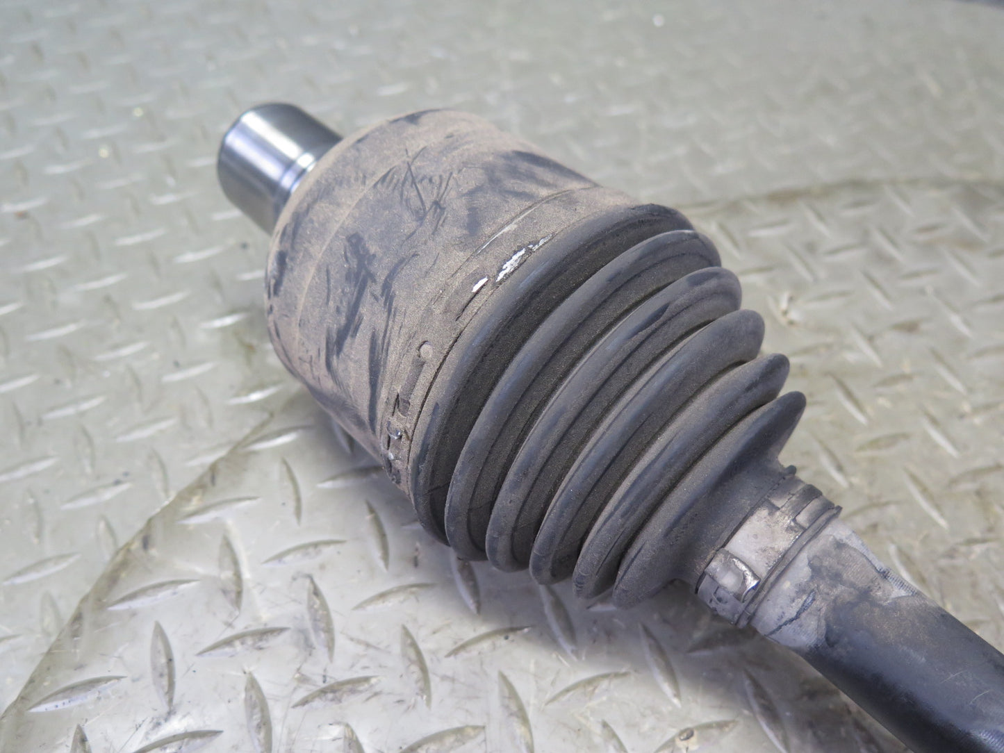 2004-2009 Cadillac XLR Rear Right Passenger Side CV Axle Half Shaft