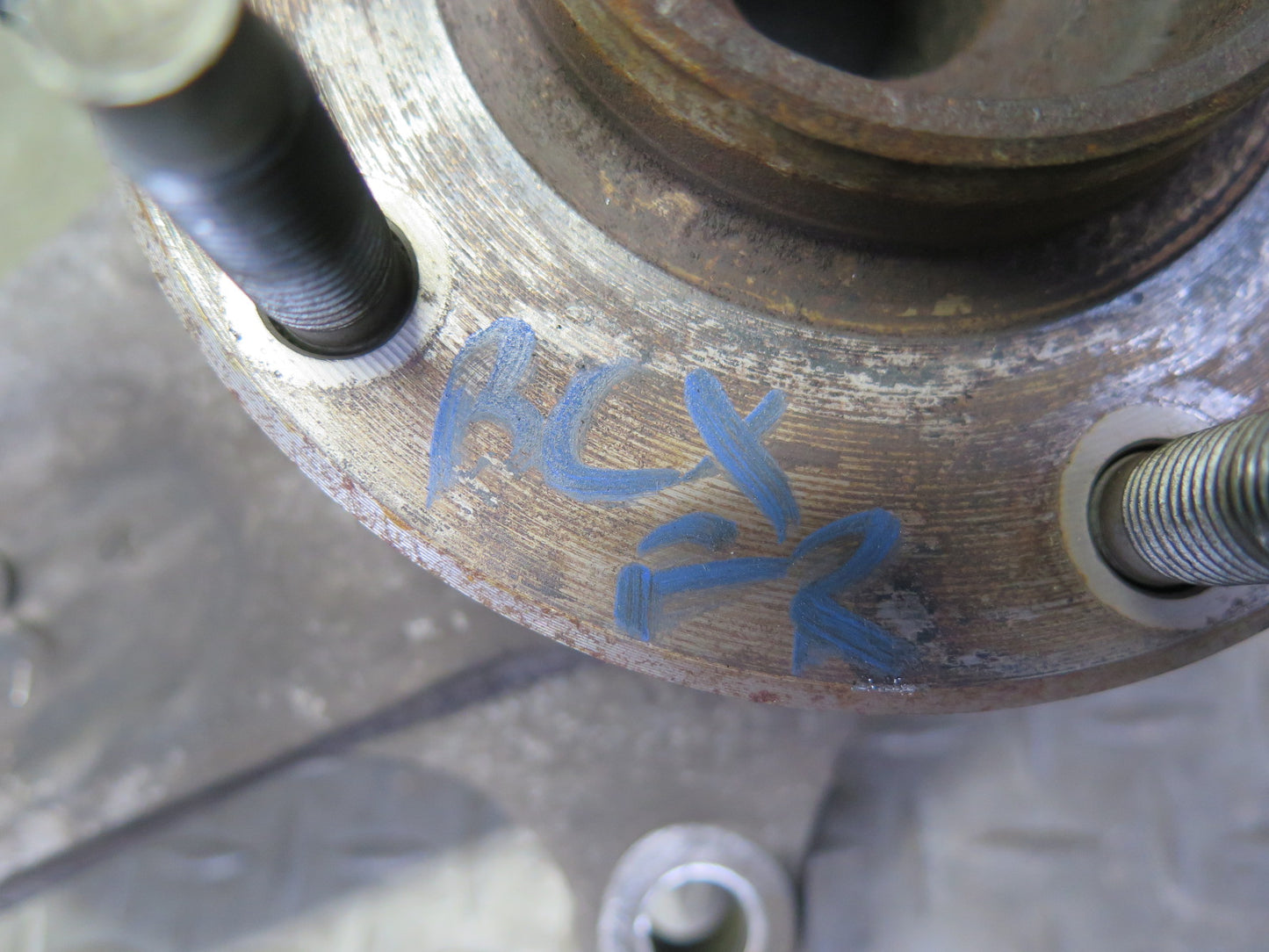 2004-2008 Cadillac XLR Front Right Pass Side Spindle Knuckle Wheel Hub Bearing