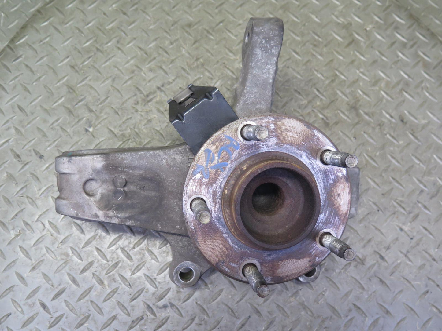 2004-2008 Cadillac XLR Front Right Pass Side Spindle Knuckle Wheel Hub Bearing