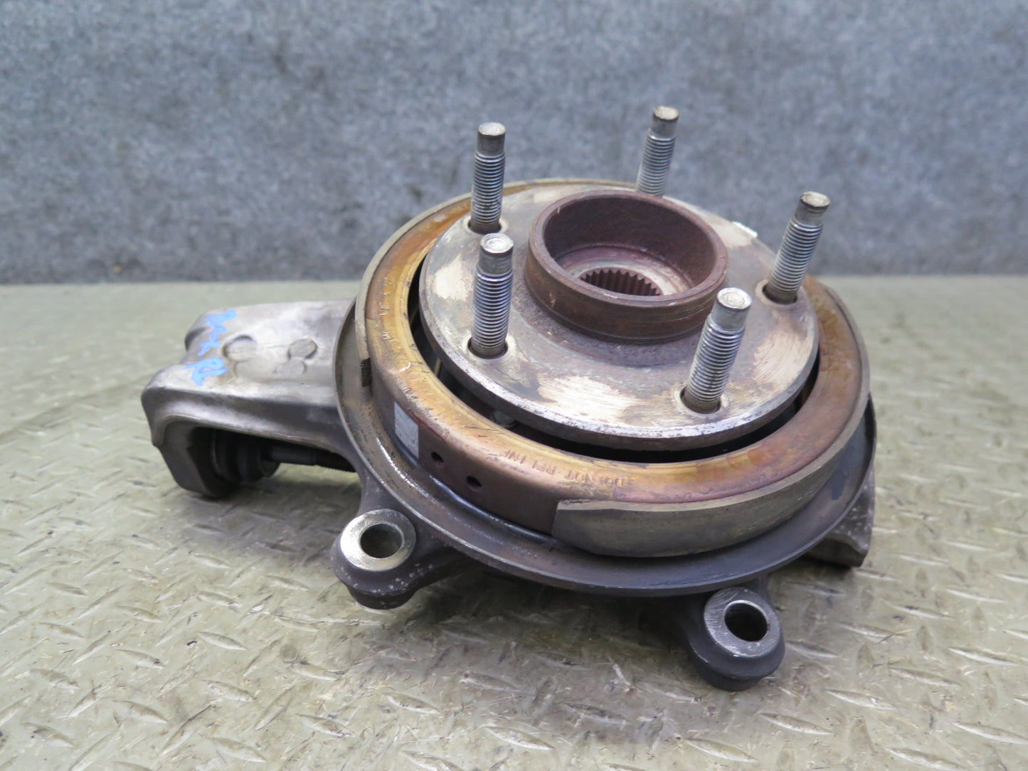2004-2008 Cadillac XLR Rear Left Driver Side Spindle Knuckle Wheel Hub Bearing