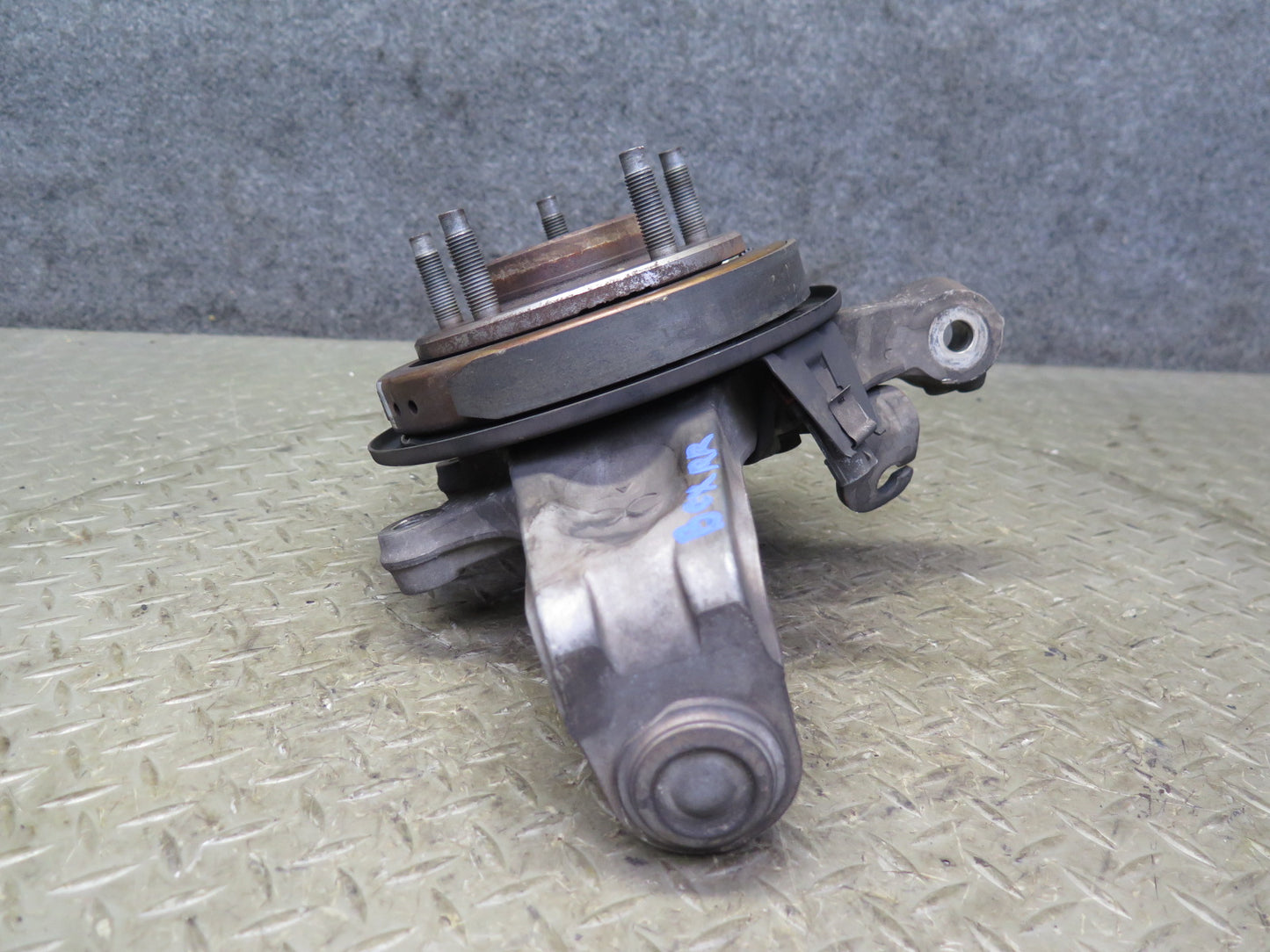 2004-2008 Cadillac XLR Rear Right Pass Side Spindle Knuckle Wheel Hub Bearing