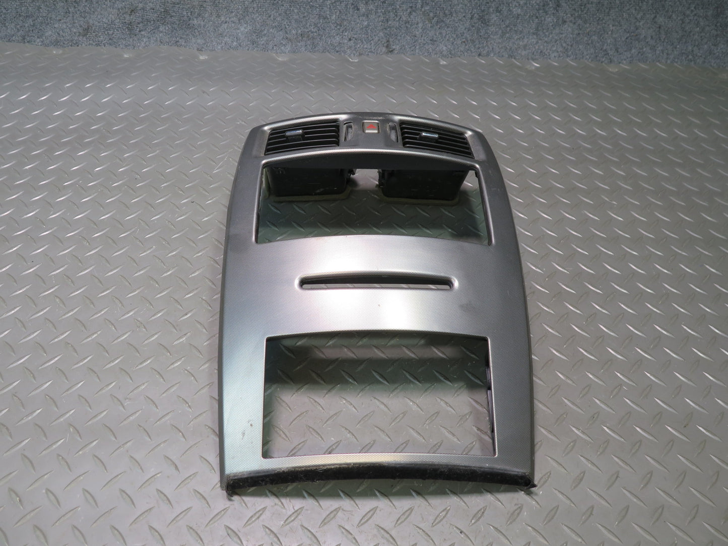 2004-2005 Cadillac XLR Front Center Console Radio Trim Bezel Panel W/ Air Vent
