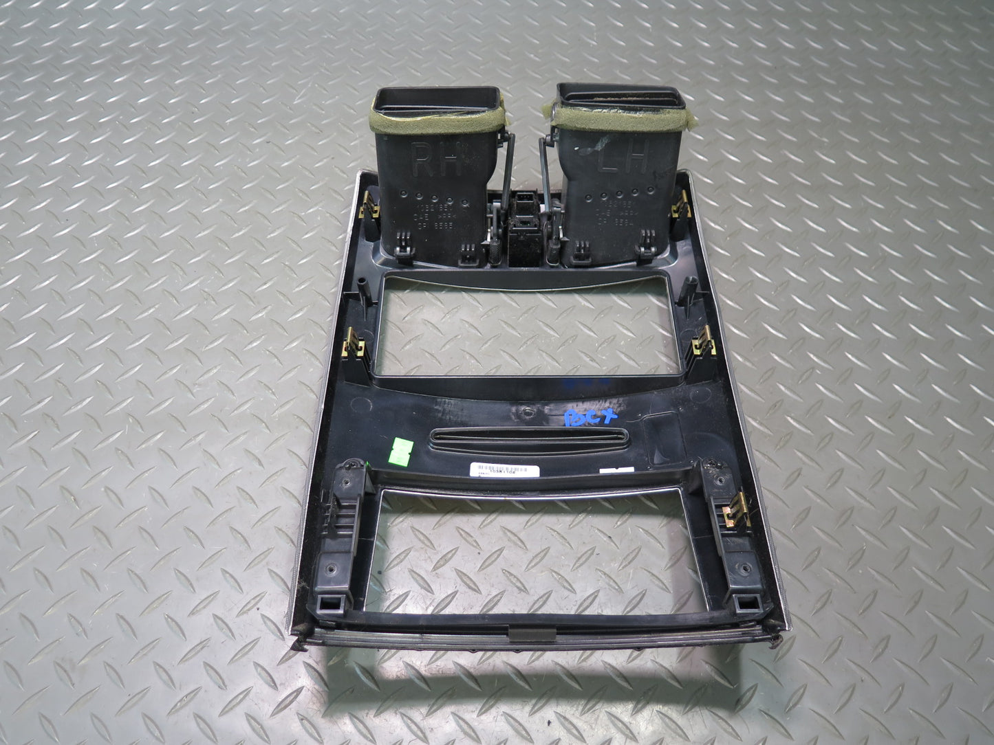 2004-2005 Cadillac XLR Front Center Console Radio Trim Bezel Panel W/ Air Vent