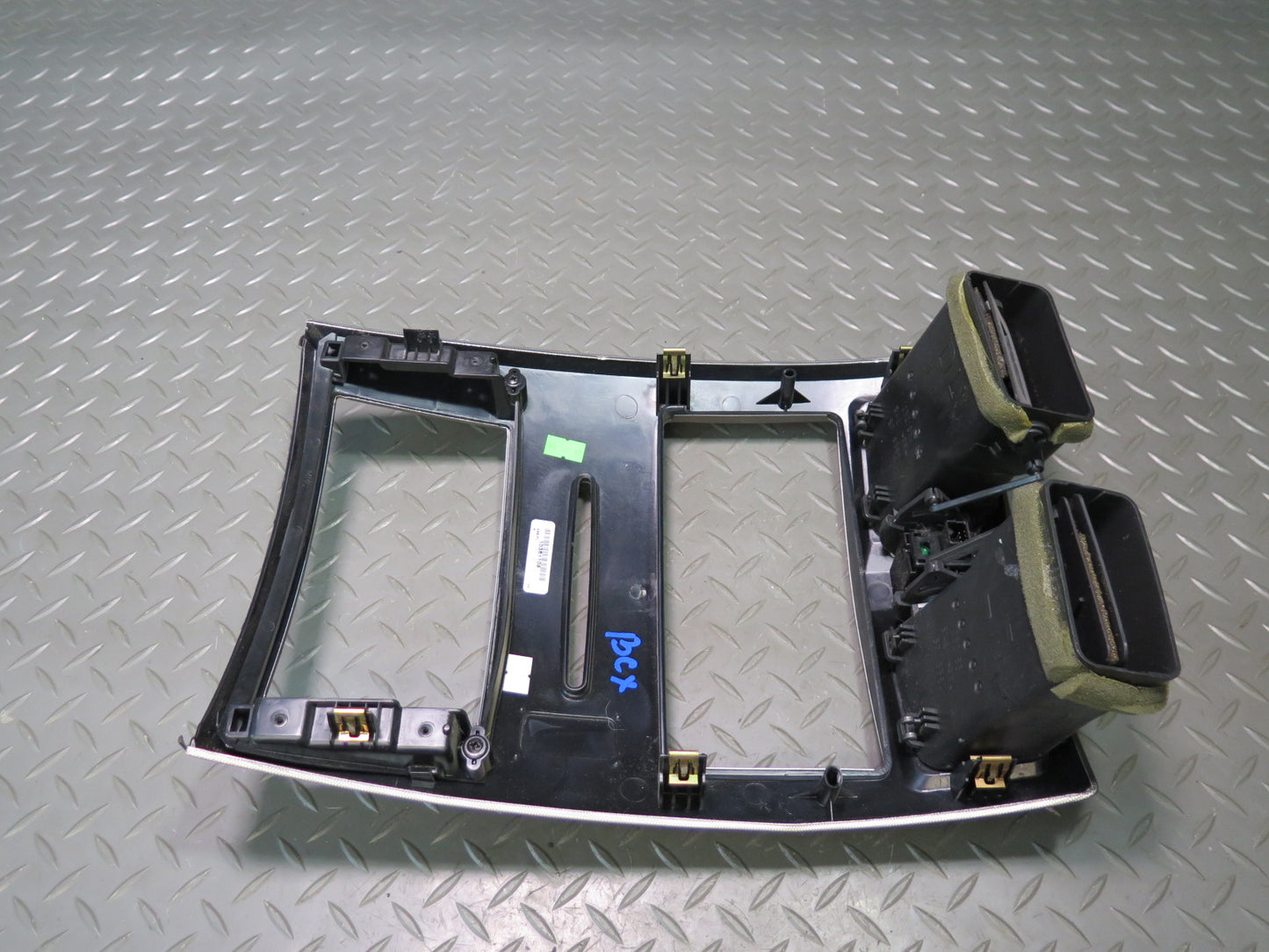 2004-2005 Cadillac XLR Front Center Console Radio Trim Bezel Panel W/ Air Vent