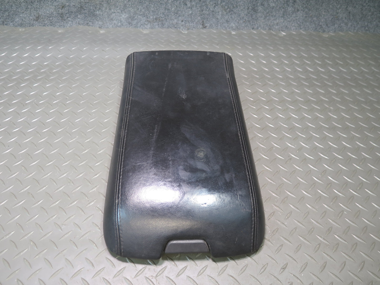 2004-2006 Cadillac XLR Center Console Lid Arm Rest Leather Black