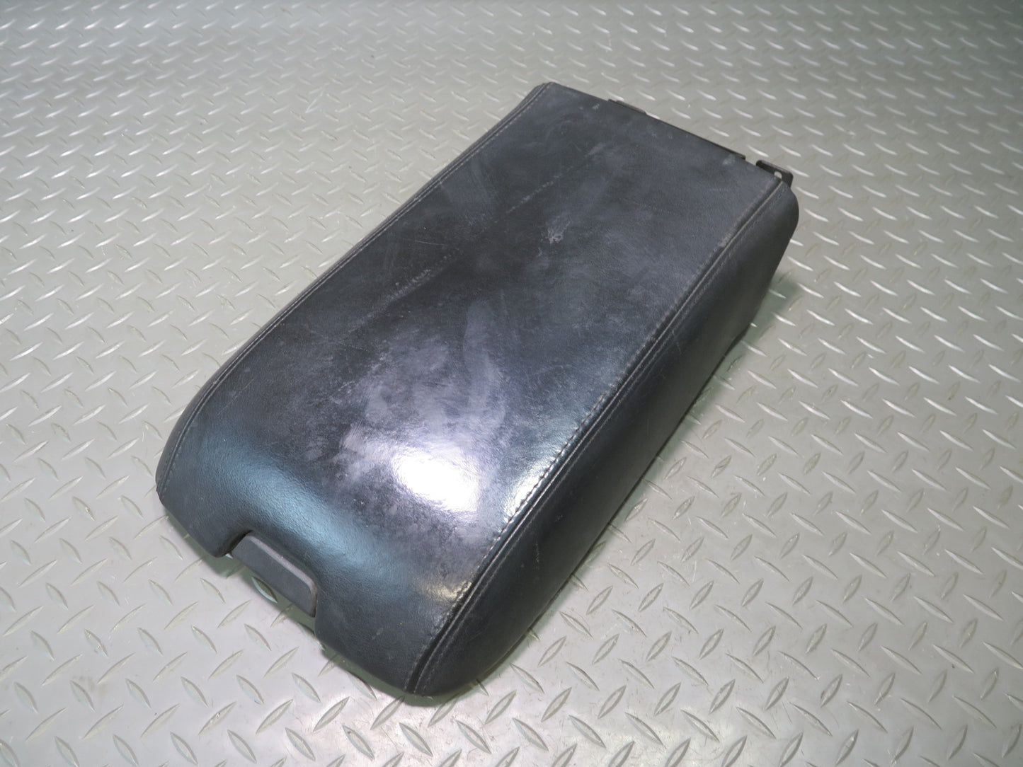 2004-2006 Cadillac XLR Center Console Lid Arm Rest Leather Black