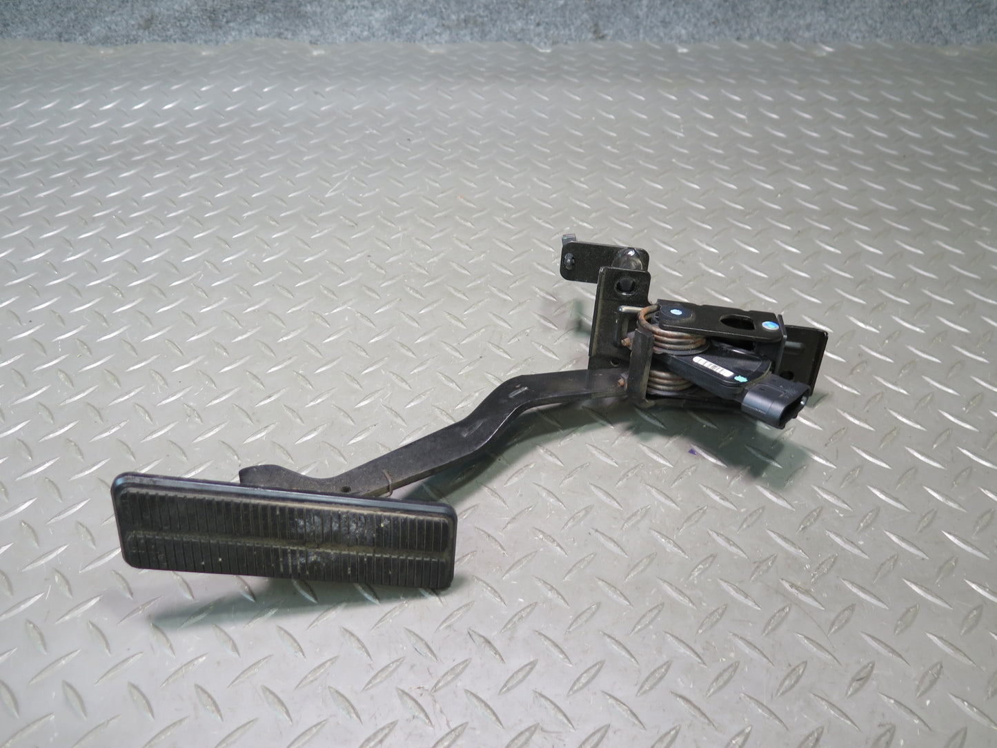 2004-2009 Cadillac XLR Gas Acceleration Pedal Assembly