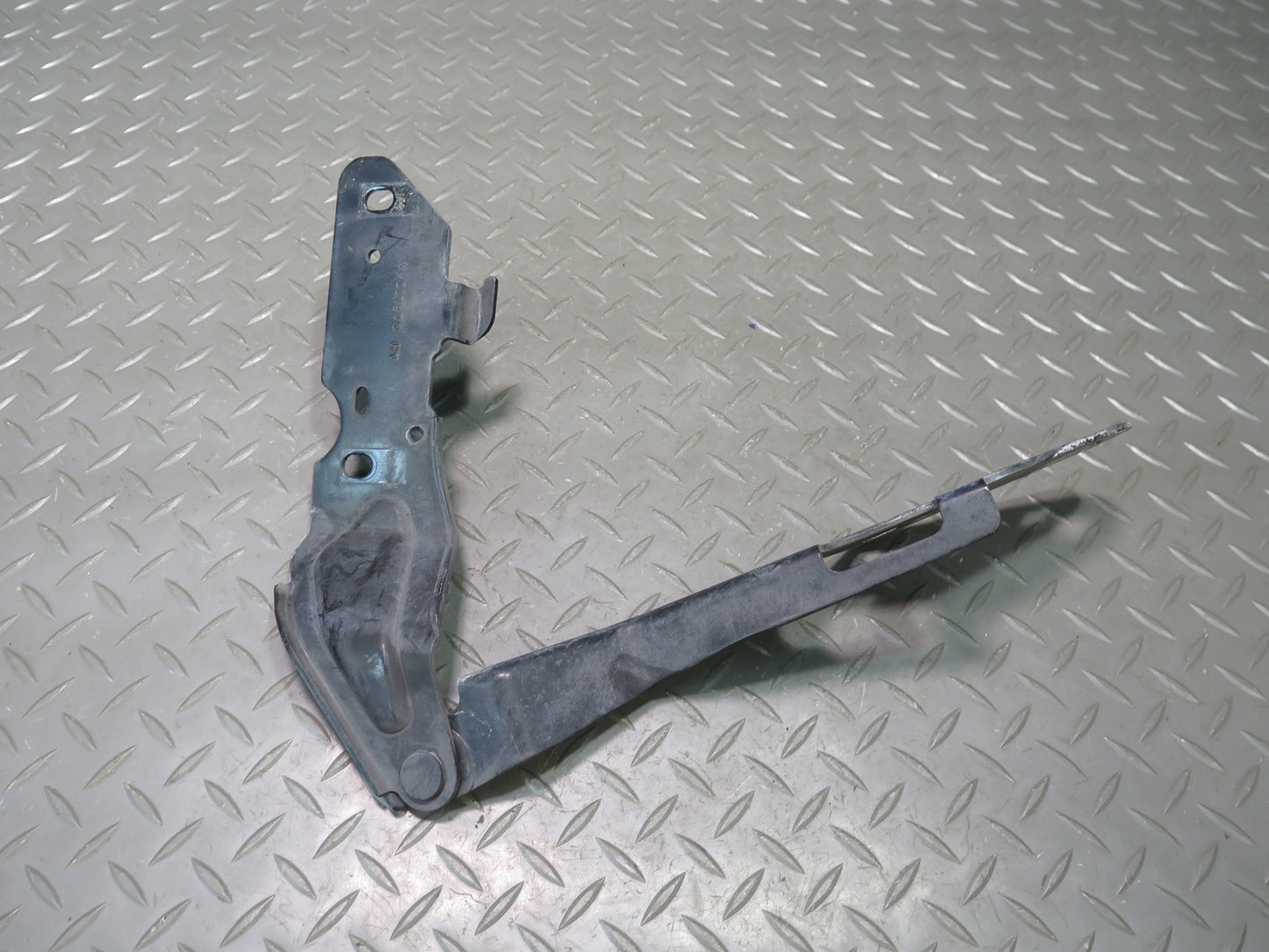 2004-2009 Cadillac XLR Front Right & Left Side Hood Bonnet Hinge Support Set