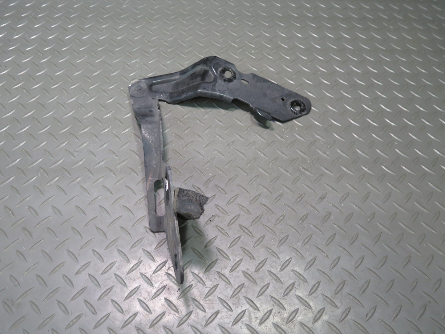 2004-2009 Cadillac XLR Front Right & Left Side Hood Bonnet Hinge Support Set
