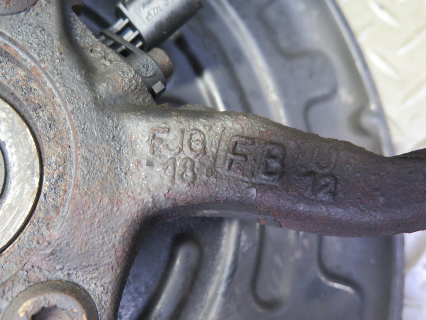 12-13 VW Golf R MK6 AWD Front Right Spindle Knuckle Wheel Hub Bearing OEM