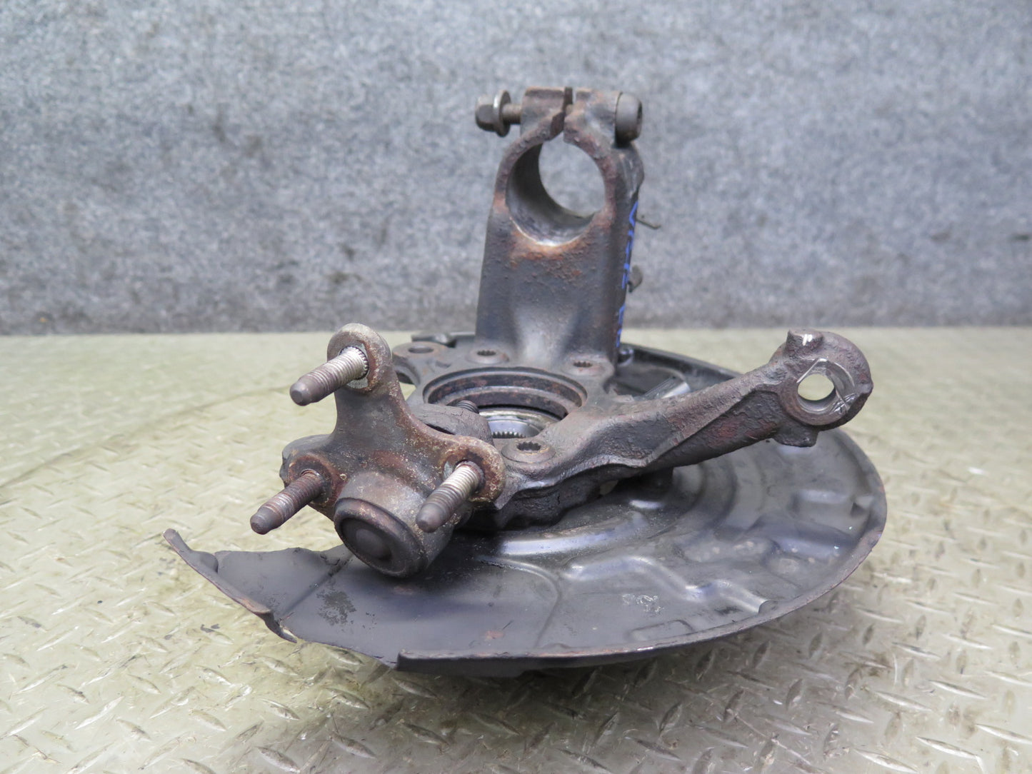 12-13 VW Golf R MK6 AWD Front Right Spindle Knuckle Wheel Hub Bearing OEM