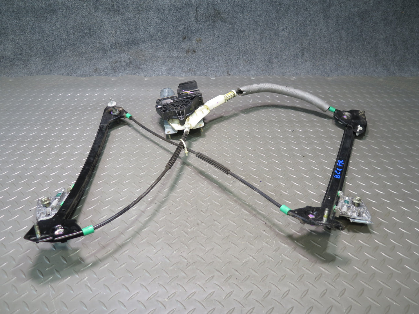 2004-2009 Cadillac XLR Front Right Passenger Side Window Regulator W/ Motor