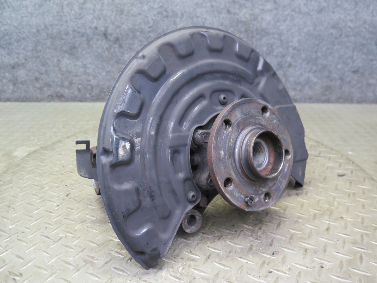 12-13 VW Golf R MK6 AWD Front Left Spindle Knuckle Wheel Hub Bearing OEM