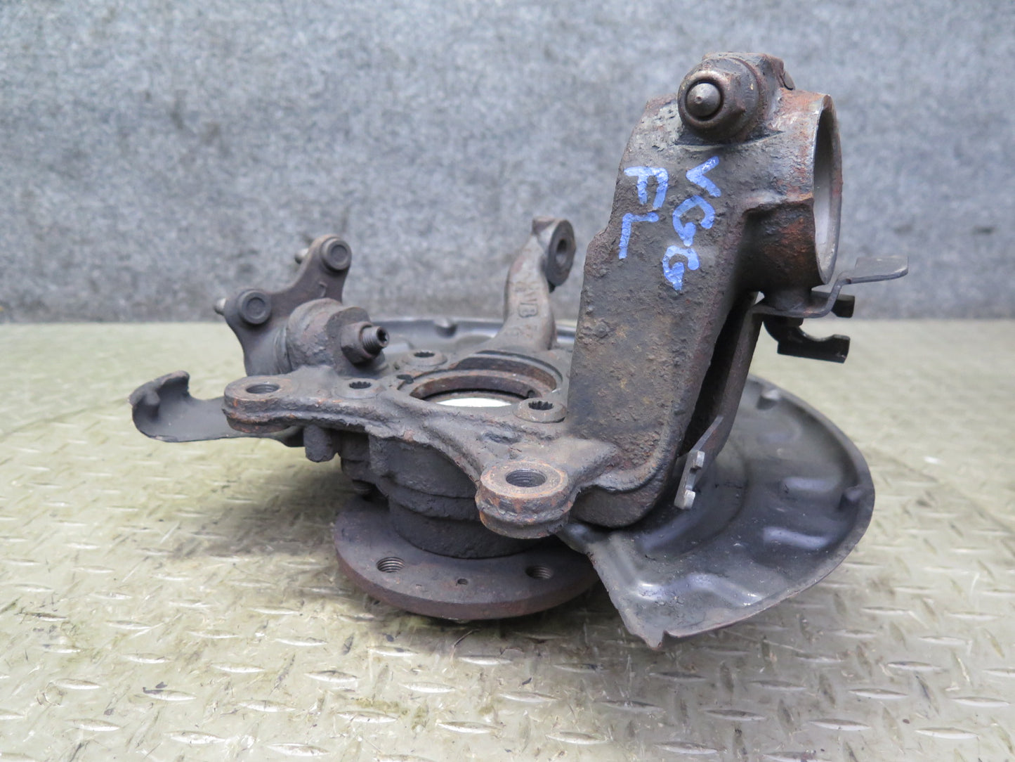 12-13 VW Golf R MK6 AWD Front Left Spindle Knuckle Wheel Hub Bearing OEM