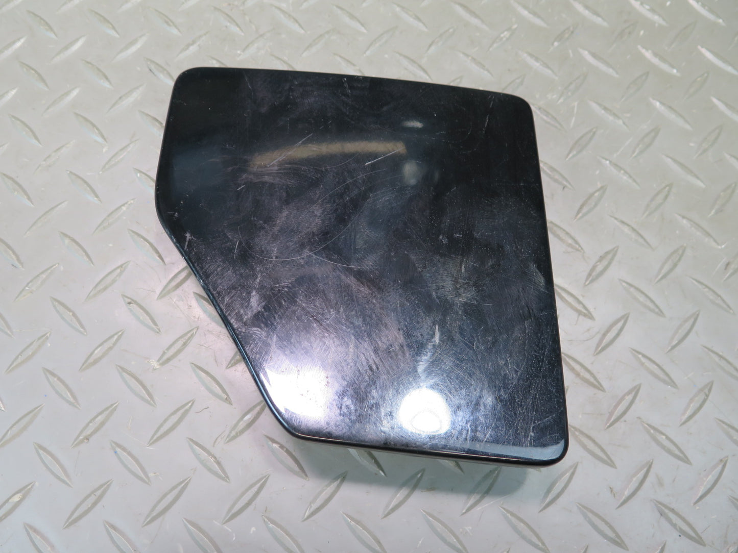 2004-2009 Cadillac XLR Fuel Tank Filler Door Lid Cover Black