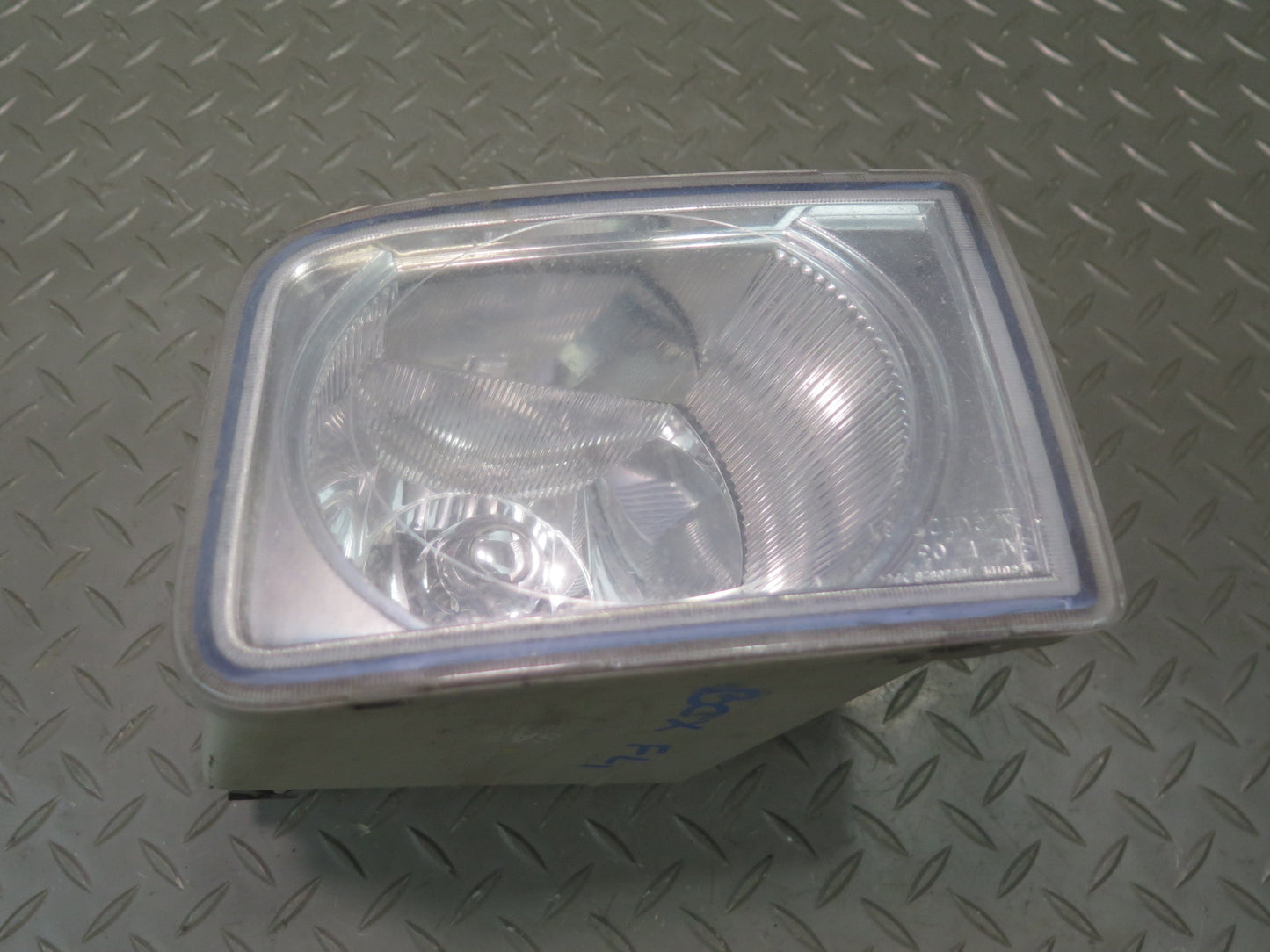 2004-2008 Cadillac XLR Front Left & Right Side Fog Light Lamp Set of 2