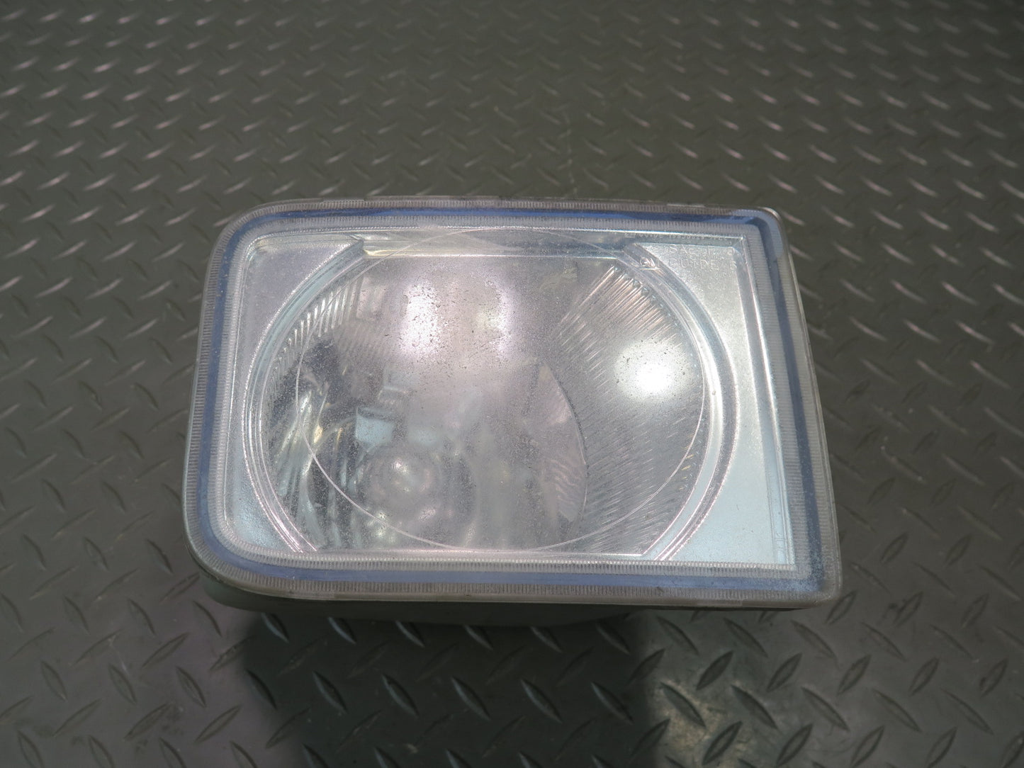 2004-2008 Cadillac XLR Front Left & Right Side Fog Light Lamp Set of 2