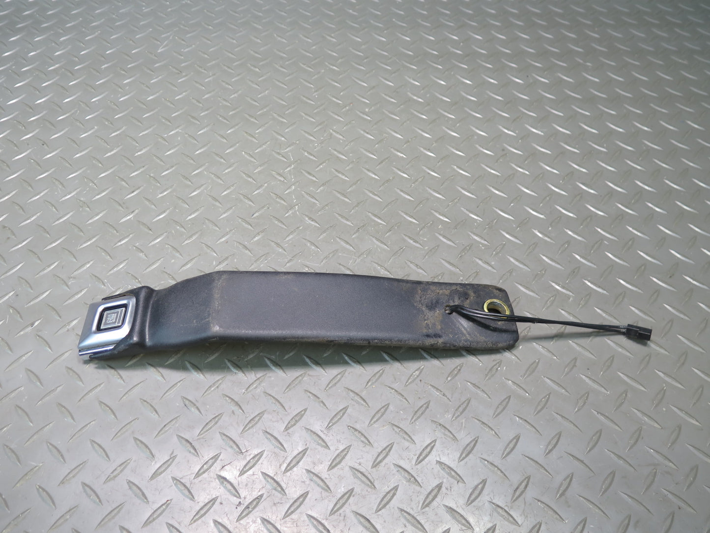 86-94 CHEVROLET CORVETTE C4 FRONT LEFT & RIGHT SIDE SEATBELT RETRACTOR W BUCKLE SET OEM