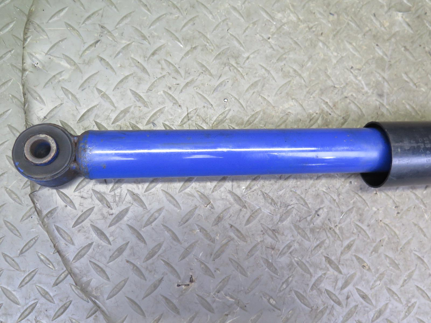 12-13 VW Golf R MK6 Set of 2 Rear Left & Right Strut Shock Absorber Aftermarket