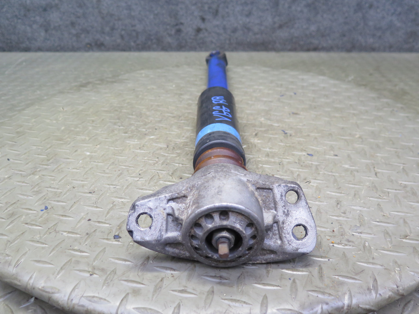 12-13 VW Golf R MK6 Set of 2 Rear Left & Right Strut Shock Absorber Aftermarket