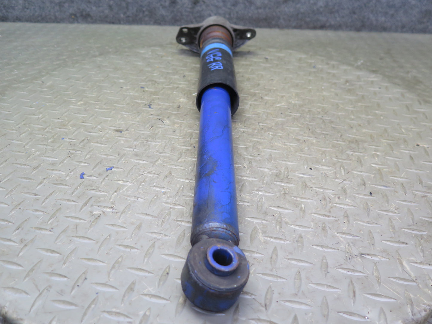 12-13 VW Golf R MK6 Set of 2 Rear Left & Right Strut Shock Absorber Aftermarket