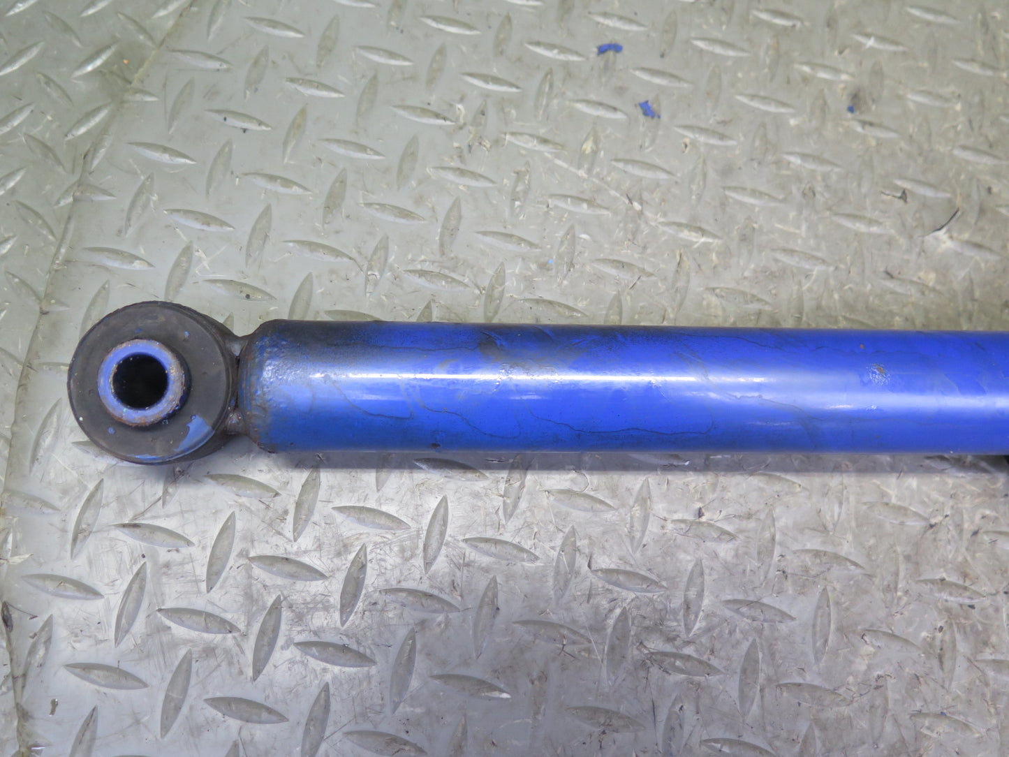 12-13 VW Golf R MK6 Set of 2 Rear Left & Right Strut Shock Absorber Aftermarket