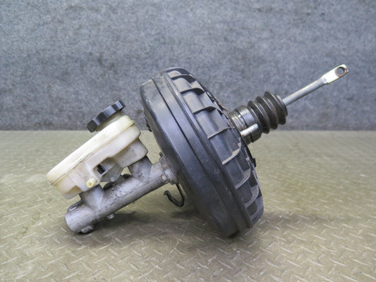 1993 Chevrolet Corvette C4 A/T Brake Master Cylinder Booster Fluid Reservoir OEM