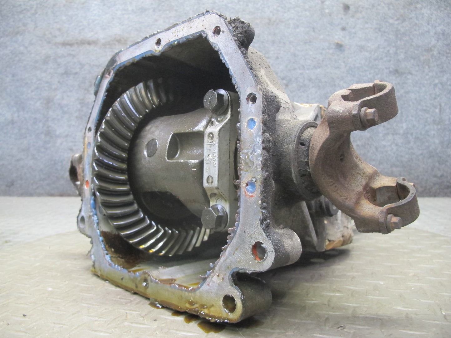 88-96 Chevrolet Corvette C4 A/T Dana 36 Rear Differential Carrier 2.59 Ratio 41k