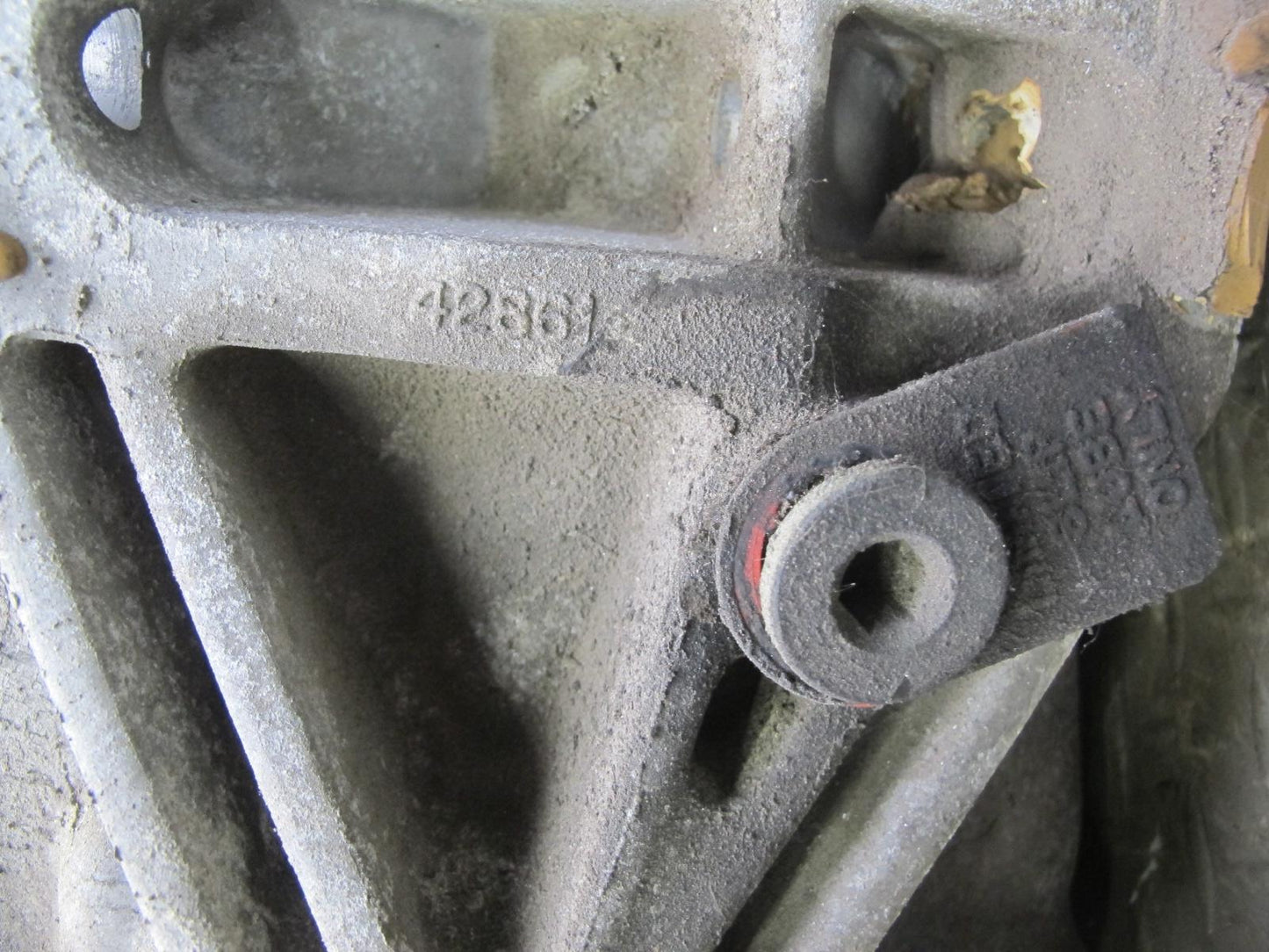 88-96 Chevrolet Corvette C4 A/T Dana 36 Rear Differential Carrier 2.59 Ratio 41k