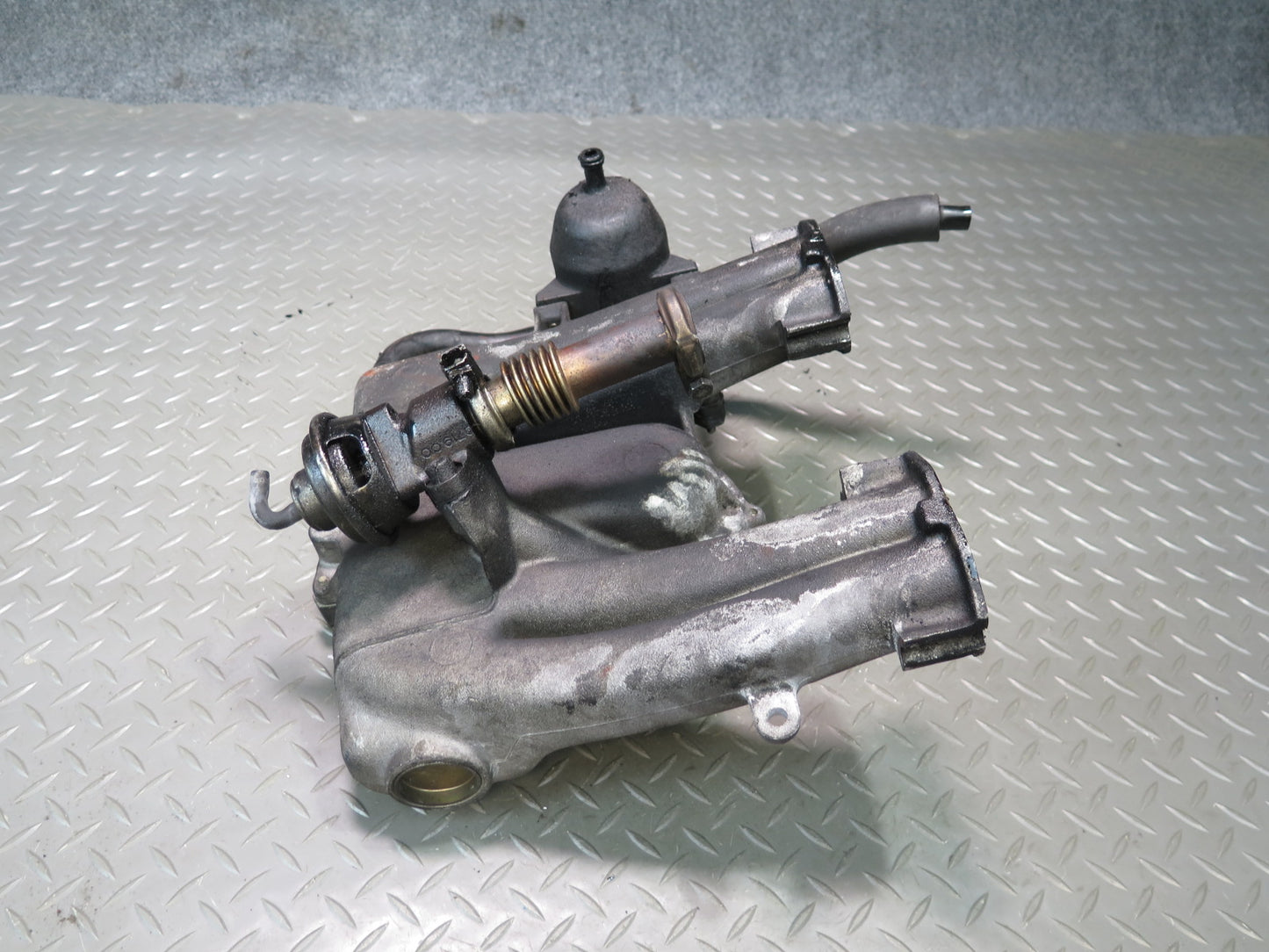 81-83 Mercedes W123 240D 616.912 Engine Intake Manifold w EGR Valve OEM