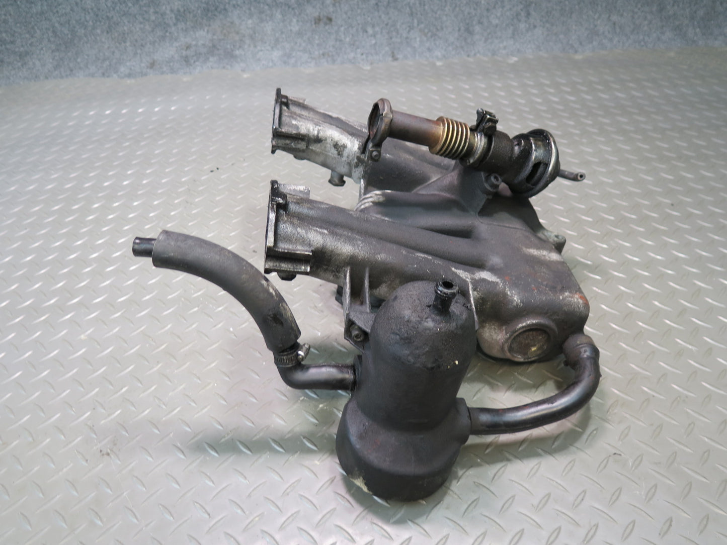 81-83 Mercedes W123 240D 616.912 Engine Intake Manifold w EGR Valve OEM