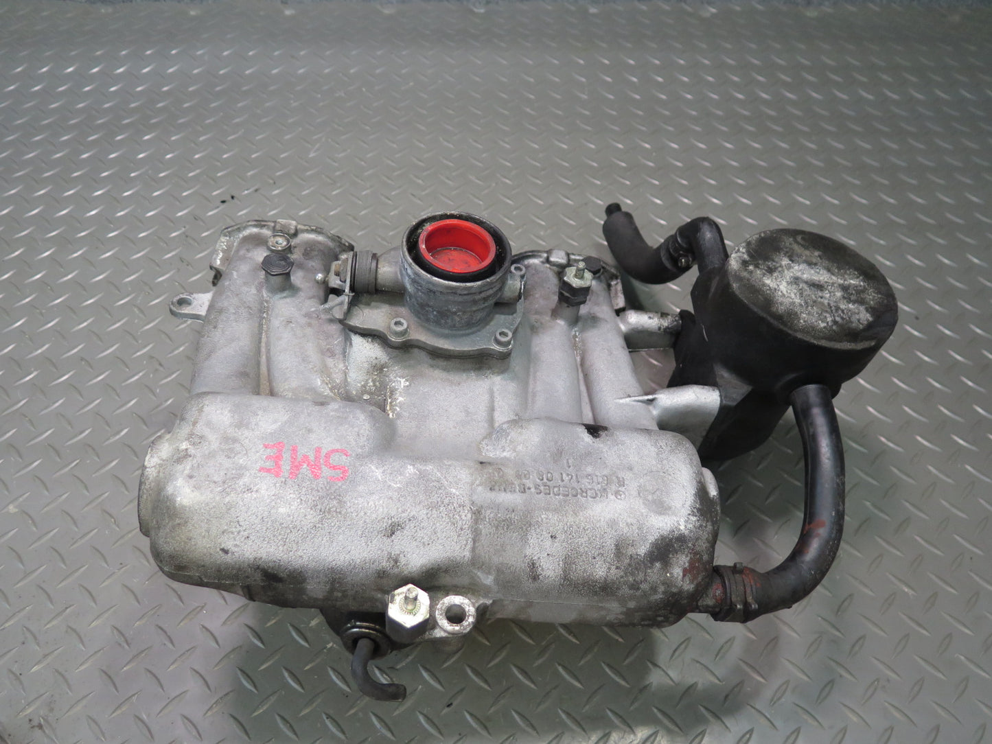81-83 Mercedes W123 240D 616.912 Engine Intake Manifold w EGR Valve OEM