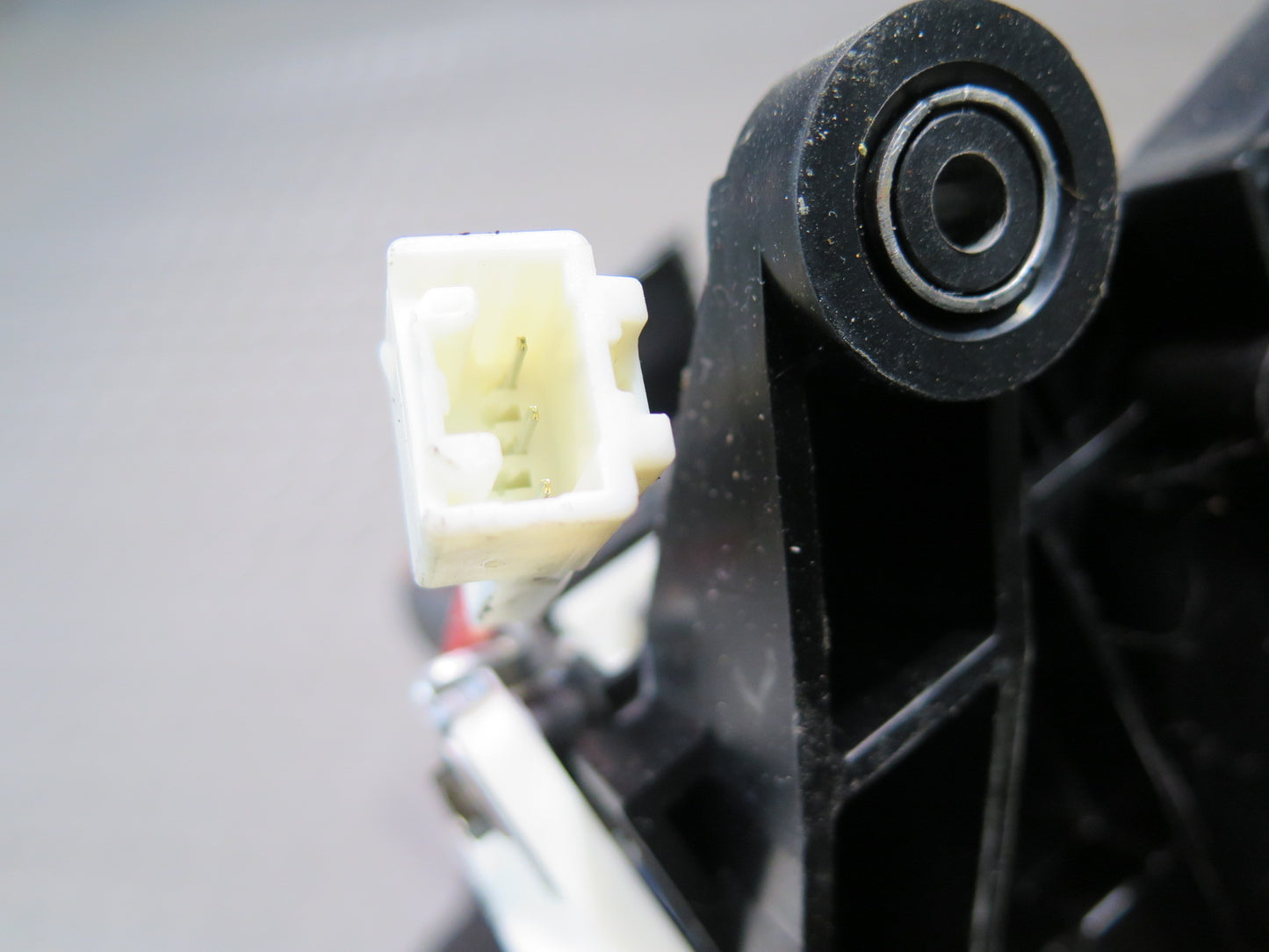 04-06 Lexus UCF30L LS430 A/T Automatic Transmission Shifter Assembly OEM