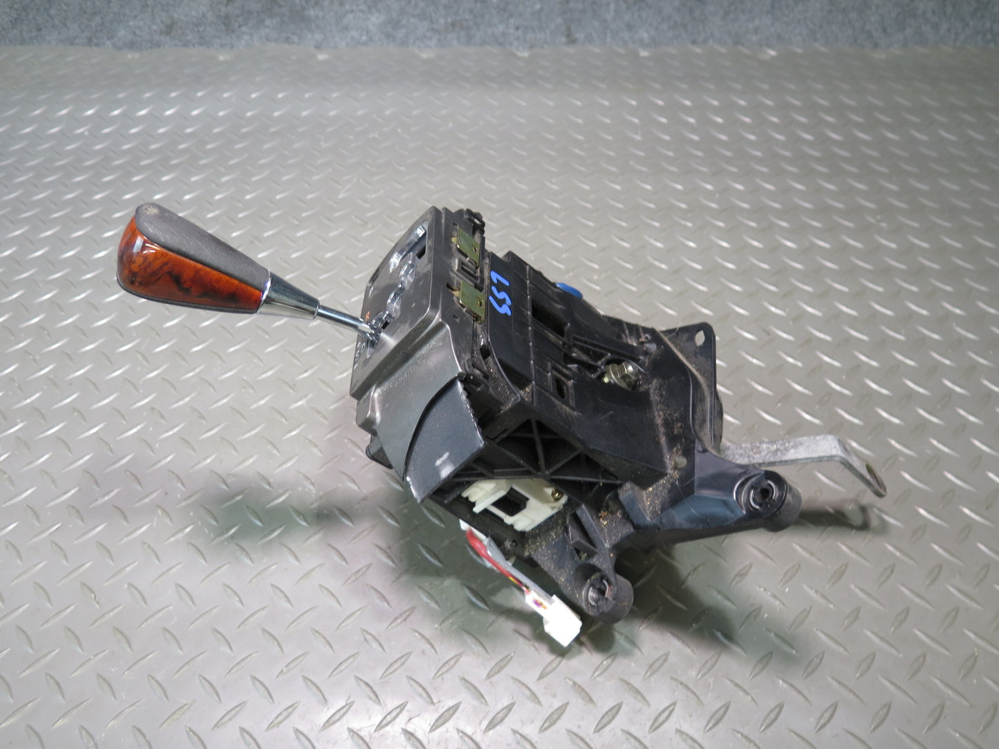 04-06 Lexus UCF30L LS430 A/T Automatic Transmission Shifter Assembly OEM