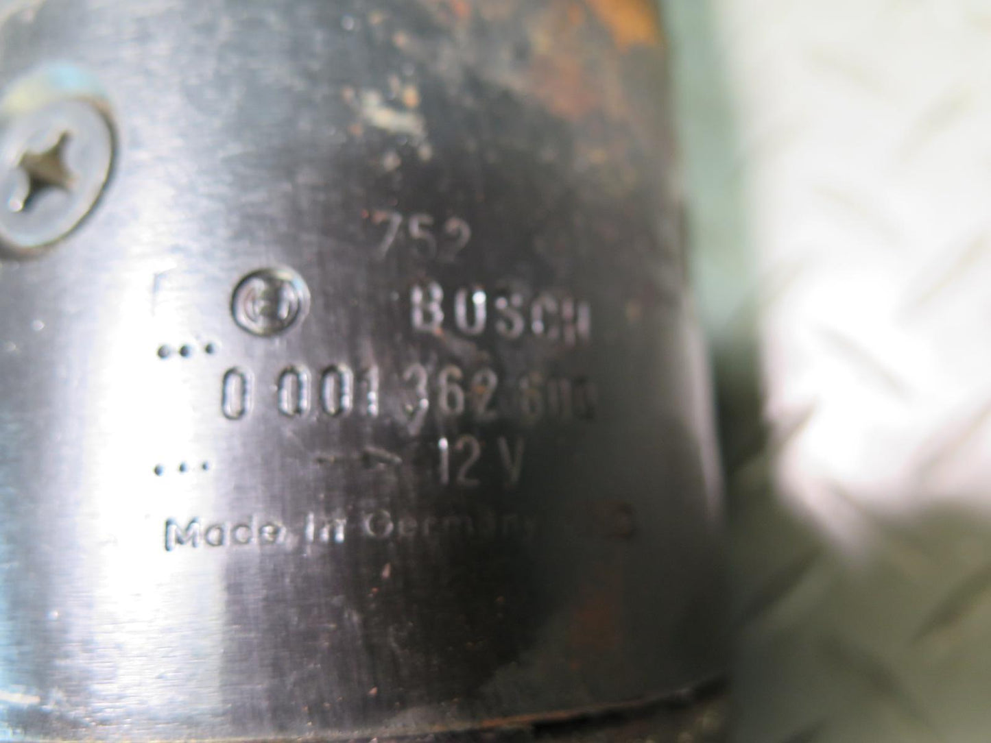 81-83 Mercedes W123 240D Engine Starter Motor Bosch