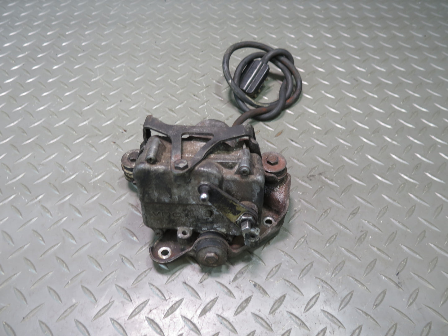 81-83 Mercedes W123 240D Cruise Control Servo Actuator Motor OEM