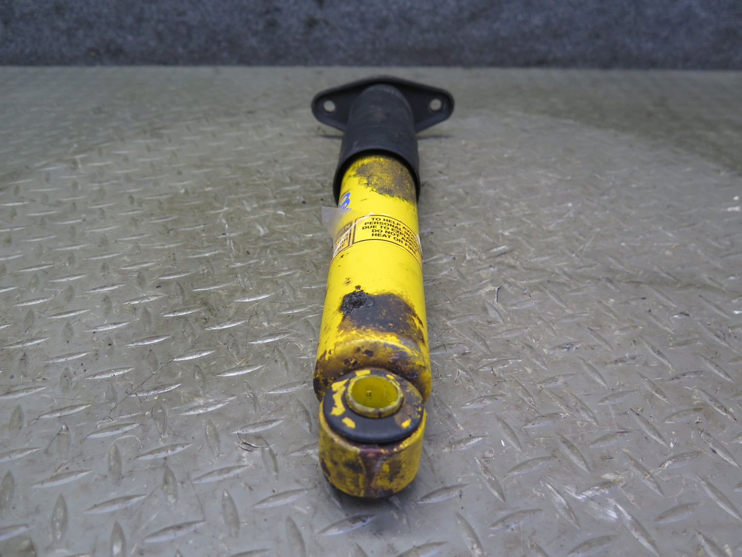 88-96 Chevrolet Corvette C4 Coupe Set of 2 Rear Bilstein Strut Shock Absorber