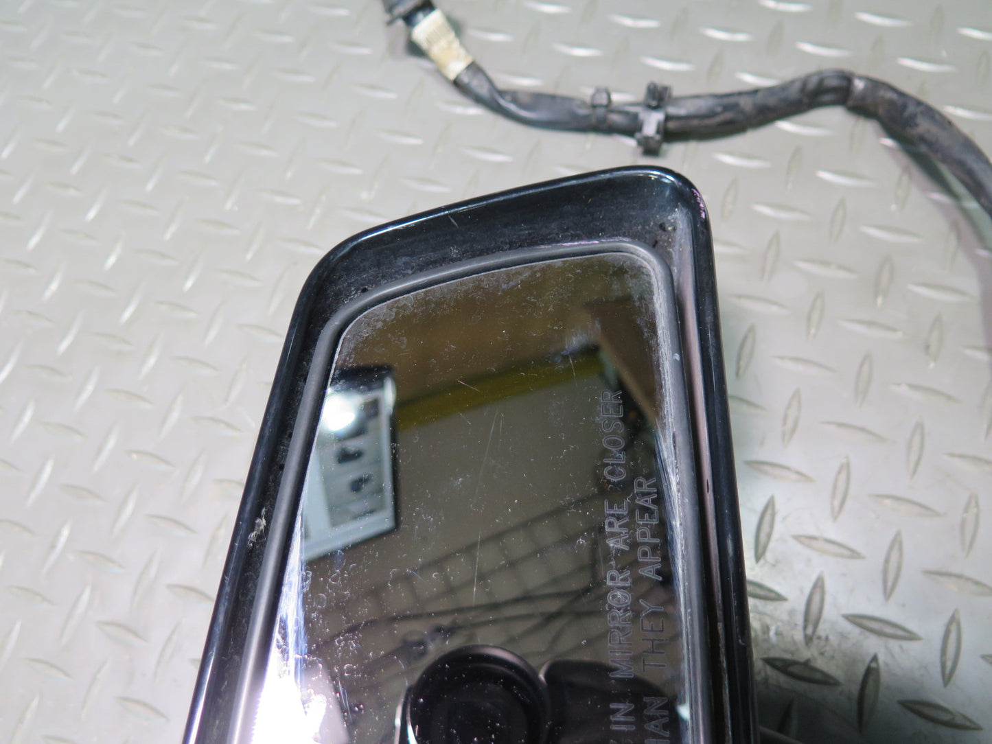 2004-2005 Cadillac XLR Right Passenger Side Door Exterior Side View Mirror Black
