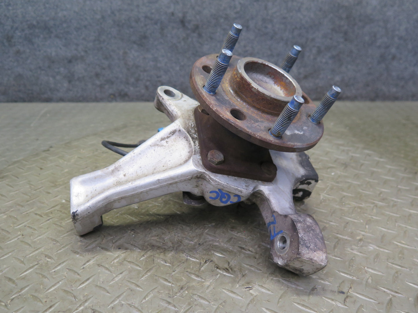 91-96 Chevrolet Corvette C4 Front Left Spindle Knuckle Wheel Hub Bearing OEM